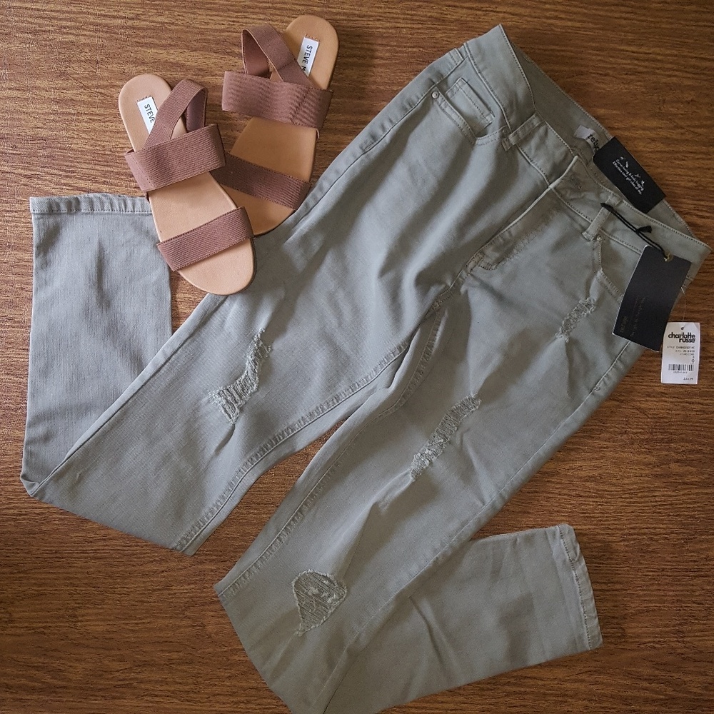 NWT Distressed army green skinny boyfriend pants